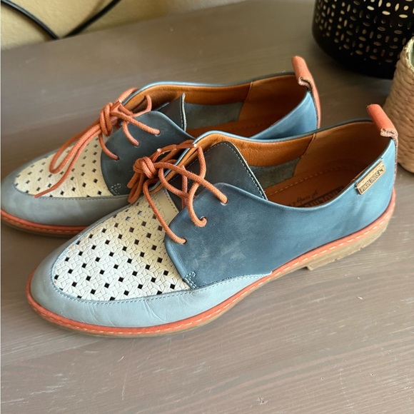 PIKOLINOS Blue and Cream women’s  Oxfords - Picture 2 of 9